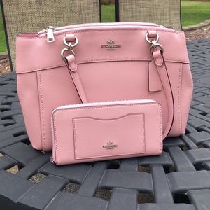 Light Pink Coach crossbody with wallet!